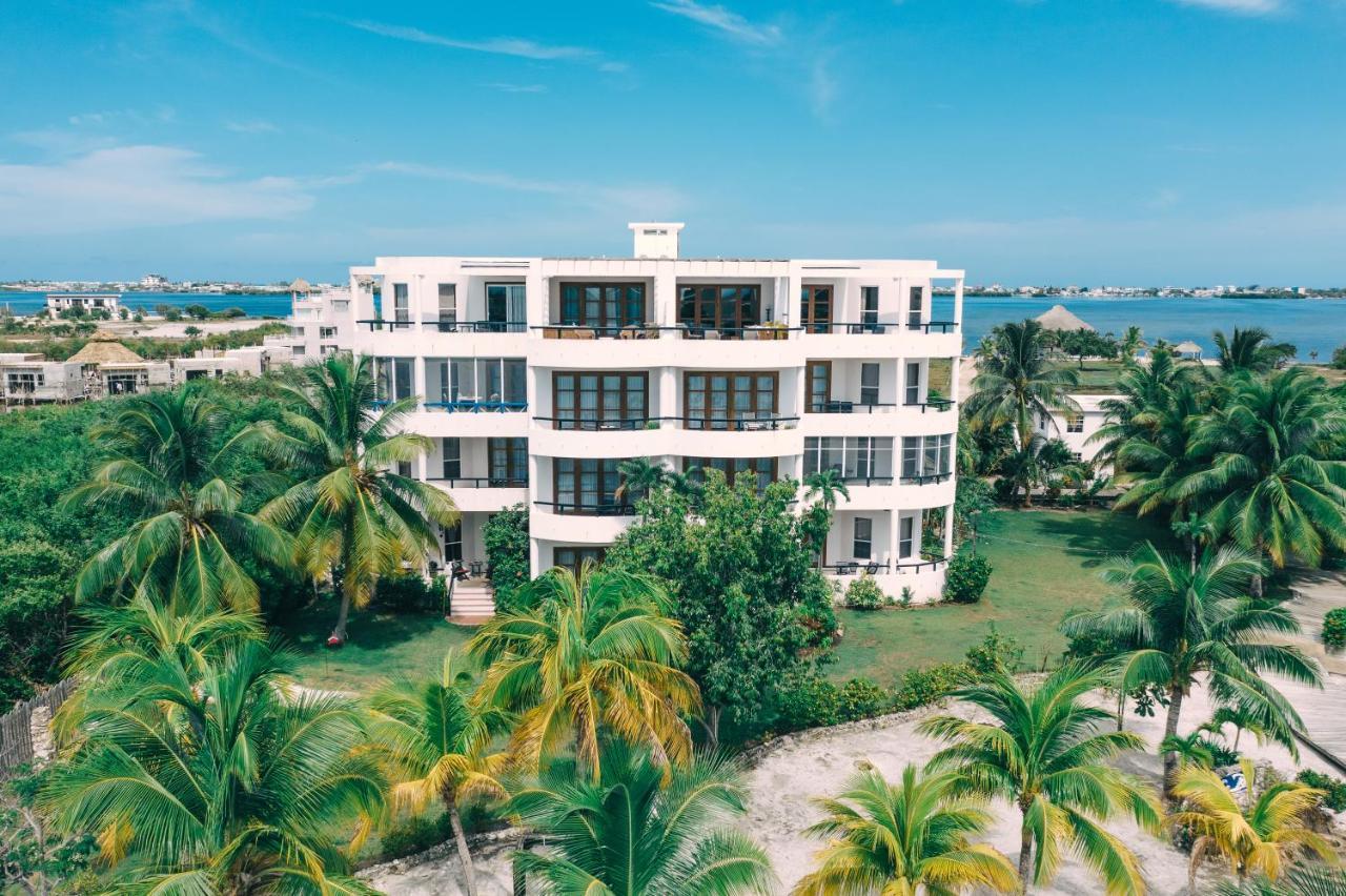 Brahma Blue Resort Сан Педро Екстериор снимка