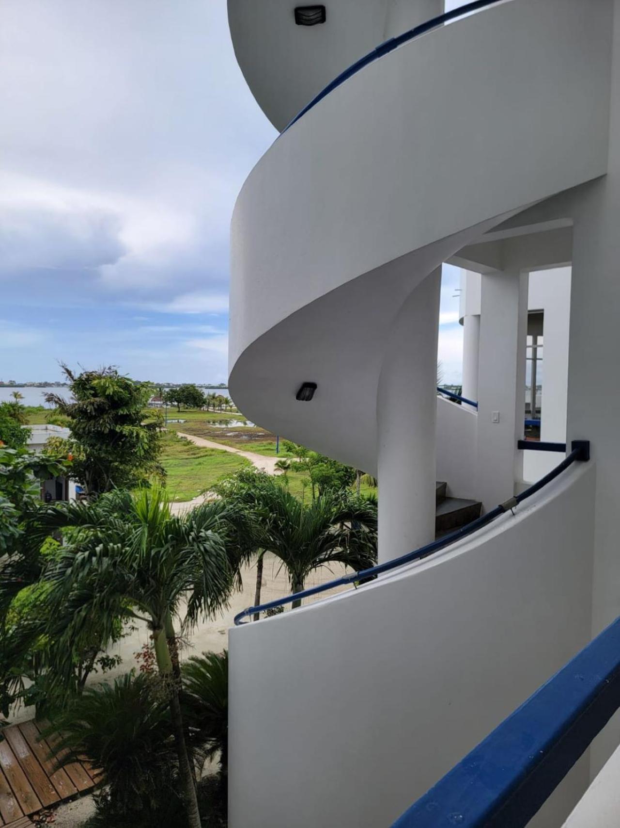 Brahma Blue Resort Сан Педро Екстериор снимка