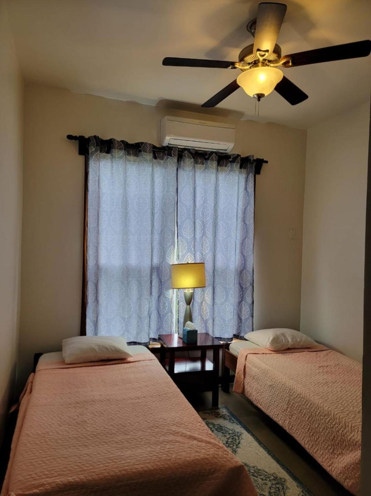 Brahma Blue Resort Сан Педро Екстериор снимка