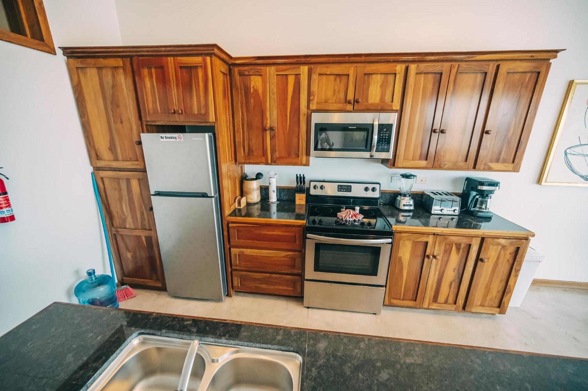 Brahma Blue Resort Сан Педро Екстериор снимка