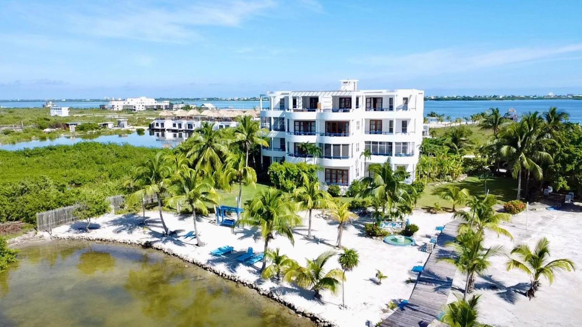 Brahma Blue Resort Сан Педро Екстериор снимка